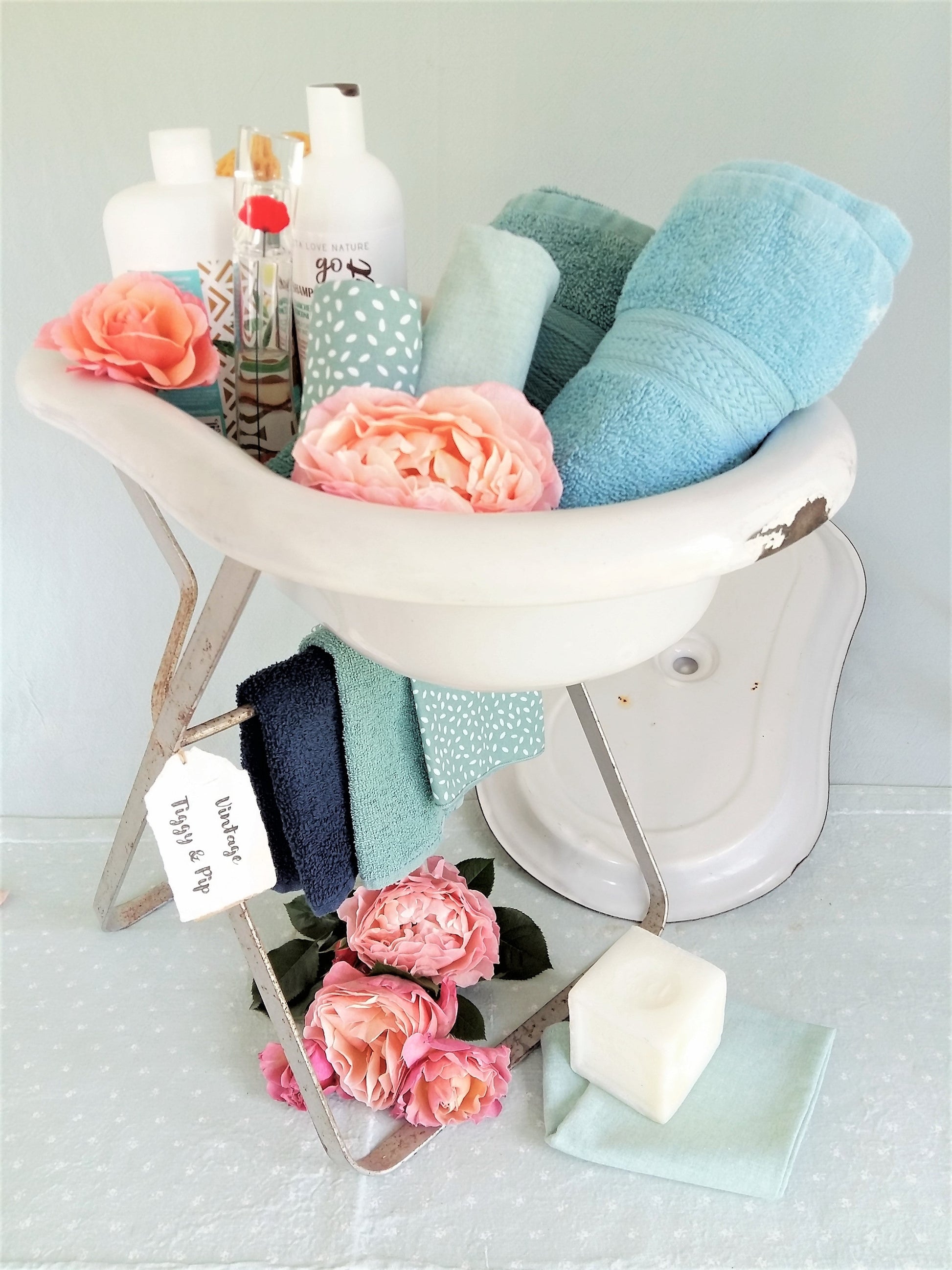 Enamel Baby Bath Tub with Lid, on Stand. from Tiggy & Pip - €260.00! Shop now at Tiggy and Pip