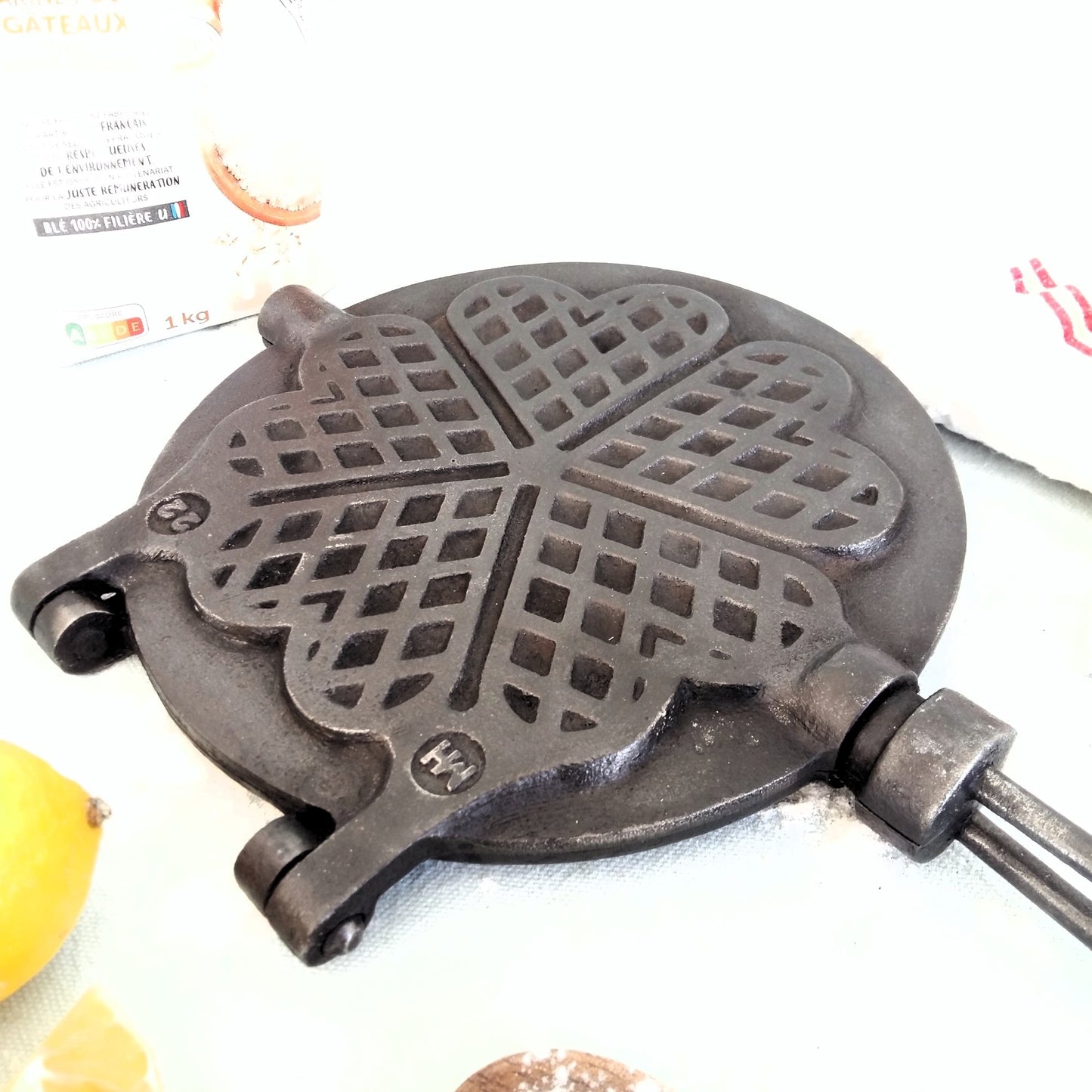  Antique Cast Iron Waffle Maker from Tiggy & Pip. €159.00 with FREE worldwide shipping.